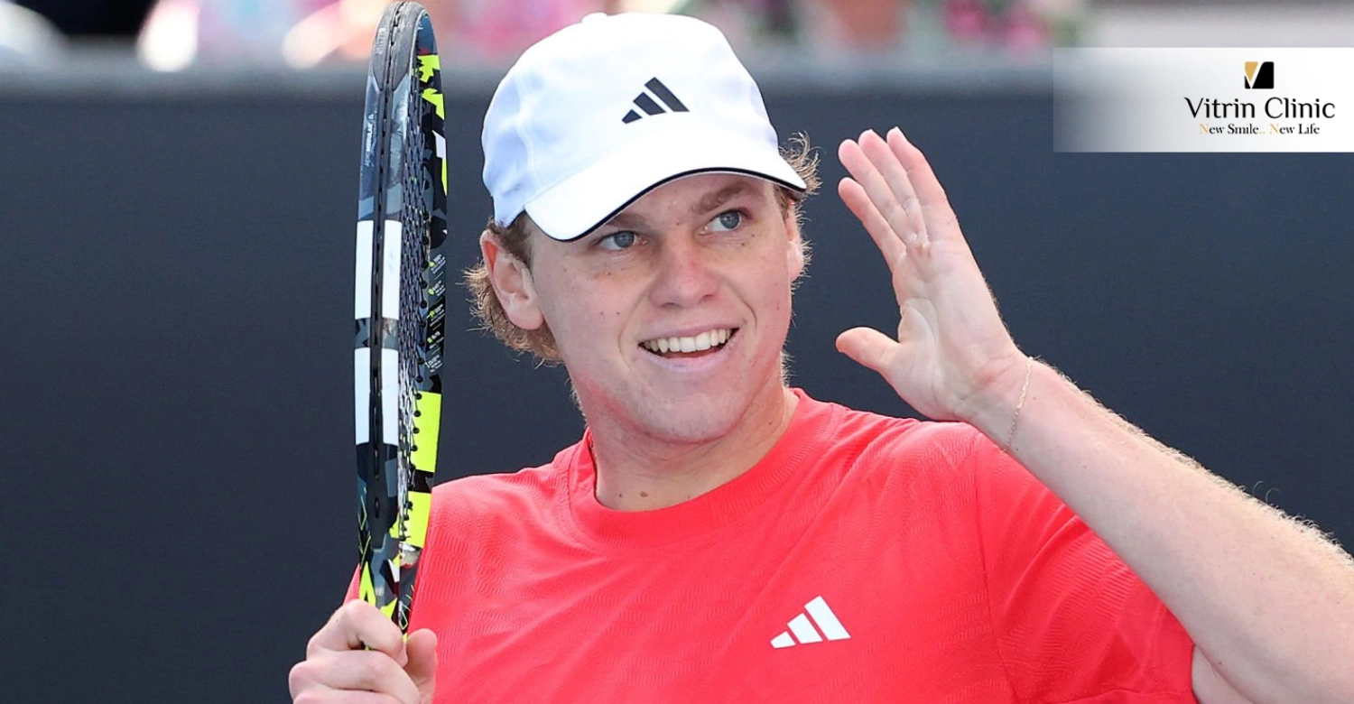 Come il sorriso di Alex Michelsen riflette la sua carriera nel tennis?